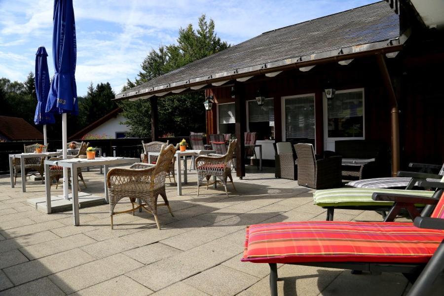 Landhotel Garni Schweizerhaus Schönwalde Exterior foto